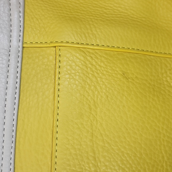 ISSAC MIZRAHI Cream Yellow Brown Color Block Leather Shoulder Bag - Picture 3 of 16